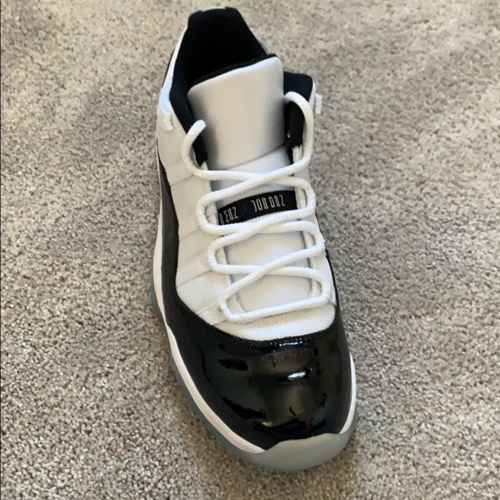 Air Jordan xi low concord **right shoe only**